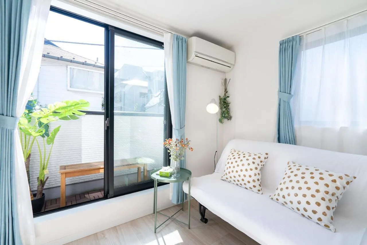 Villa 新宿区豪华别墅繁华地段，4大卧室3间浴室4间卫生间，山手线高田马场站徒步7分钟、专业设计、采光极佳位 Japan
